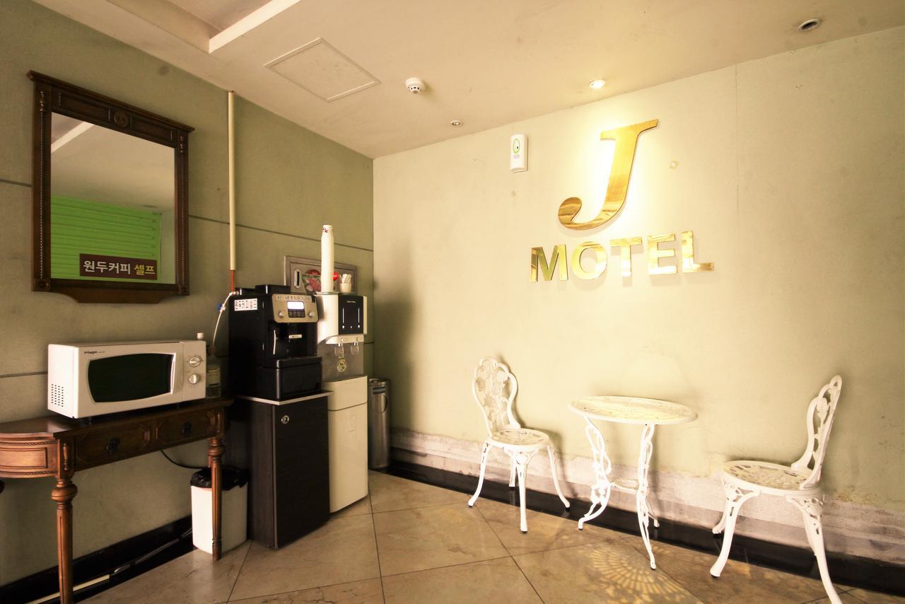 Sasang J Motel Luaran gambar