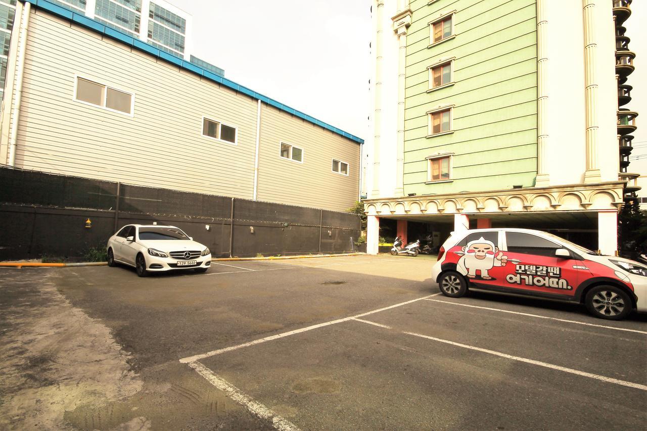 Sasang J Motel Luaran gambar