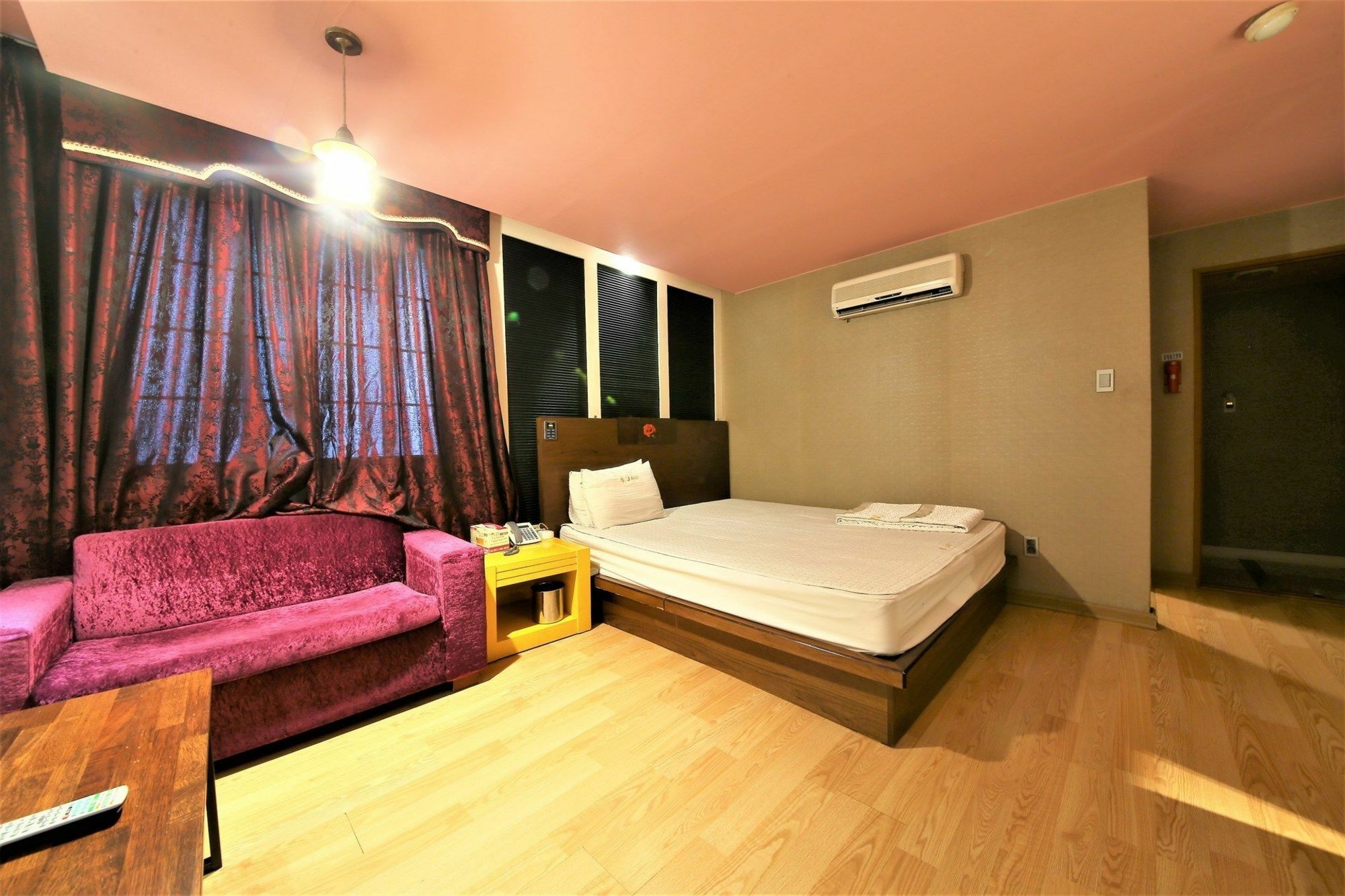 Sasang J Motel Luaran gambar