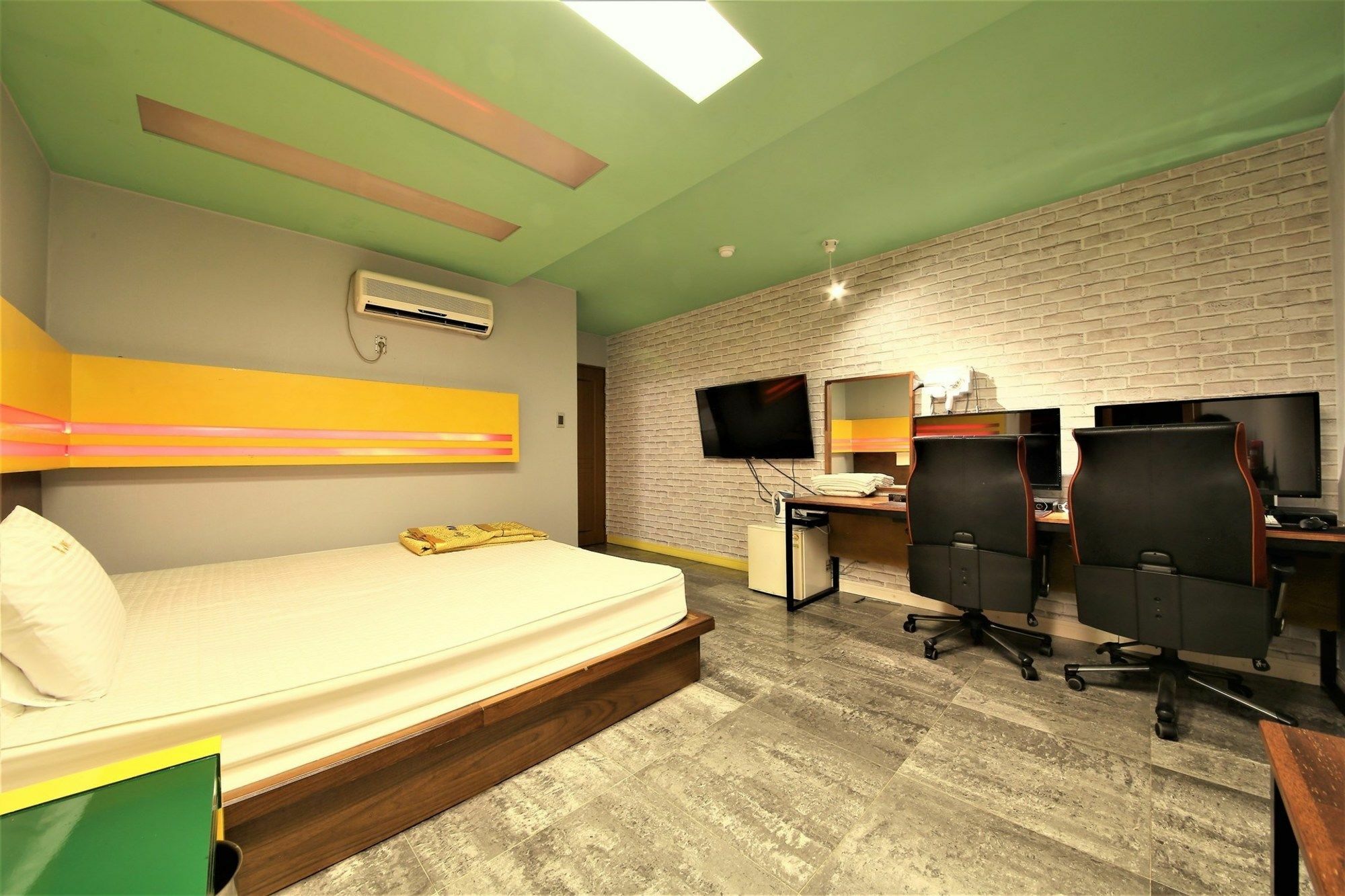 Sasang J Motel Luaran gambar