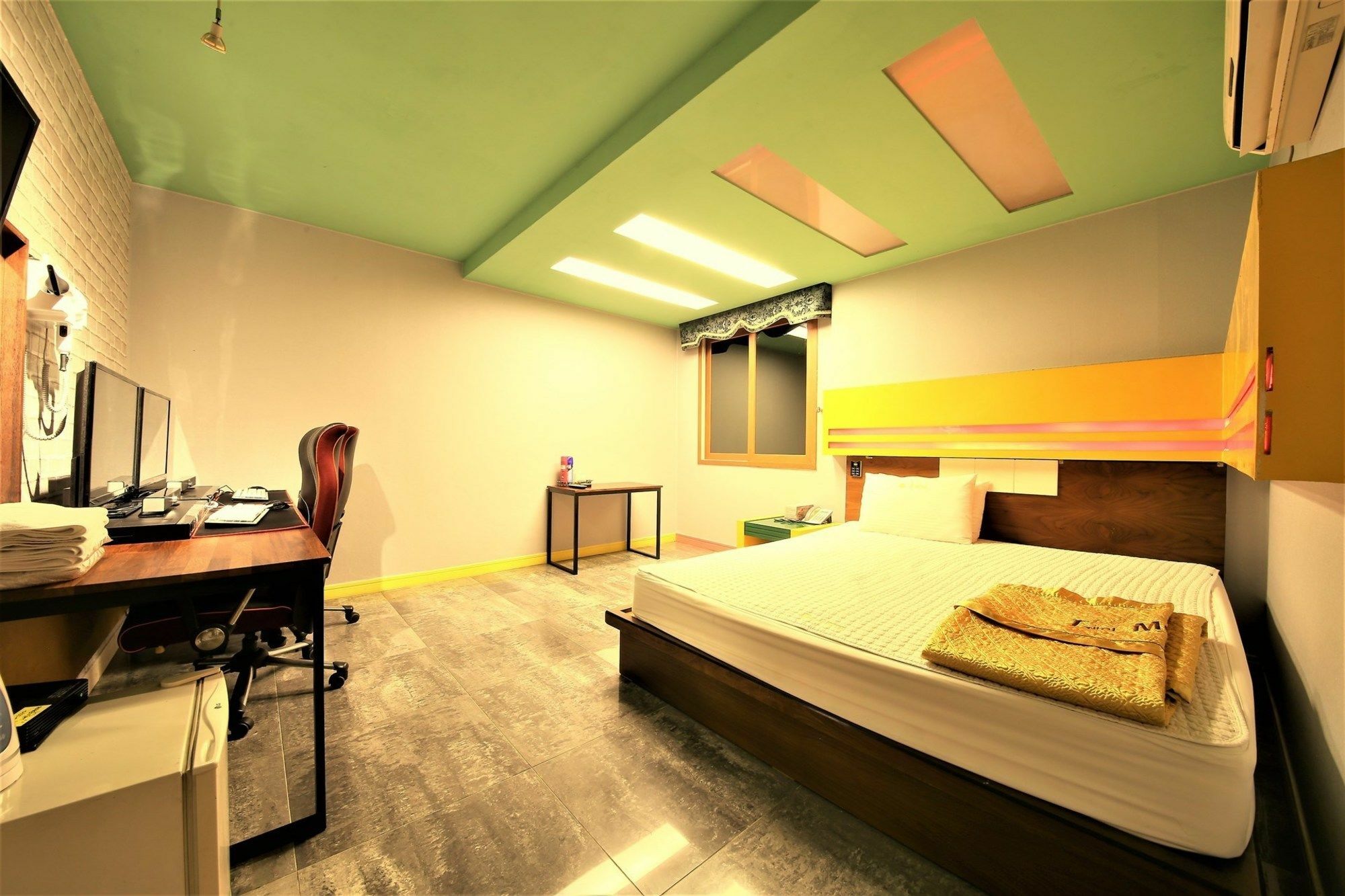 Sasang J Motel Luaran gambar